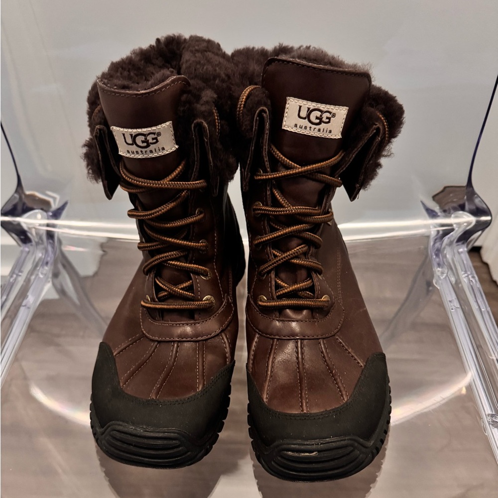 UGG Australia Adirondack Boots - Picture 5 of 7
